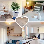La 21, Maison, *