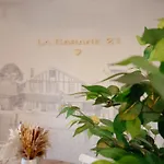 La 21, Maison, *