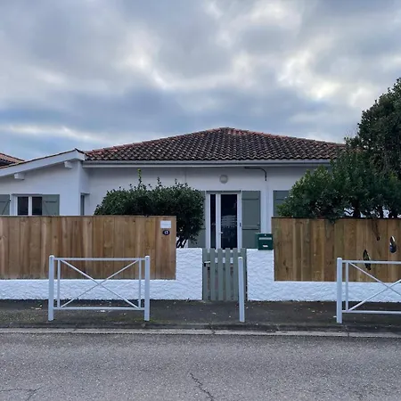 Semesterbostad La 21, Maison,